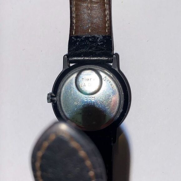 Timex T69 Women's Analog Leather Band Water Resistant Black Wristwatch - Picture 7 of 11